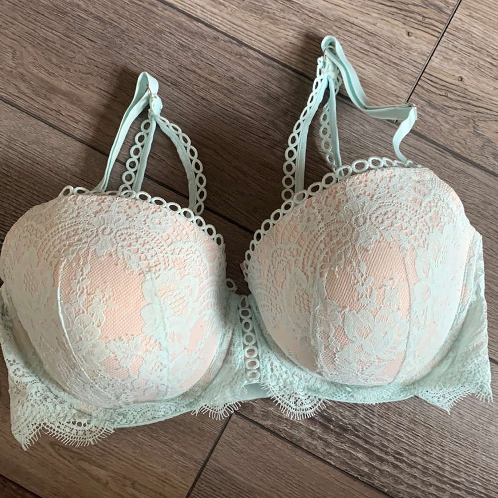 Mint balconette lace bra